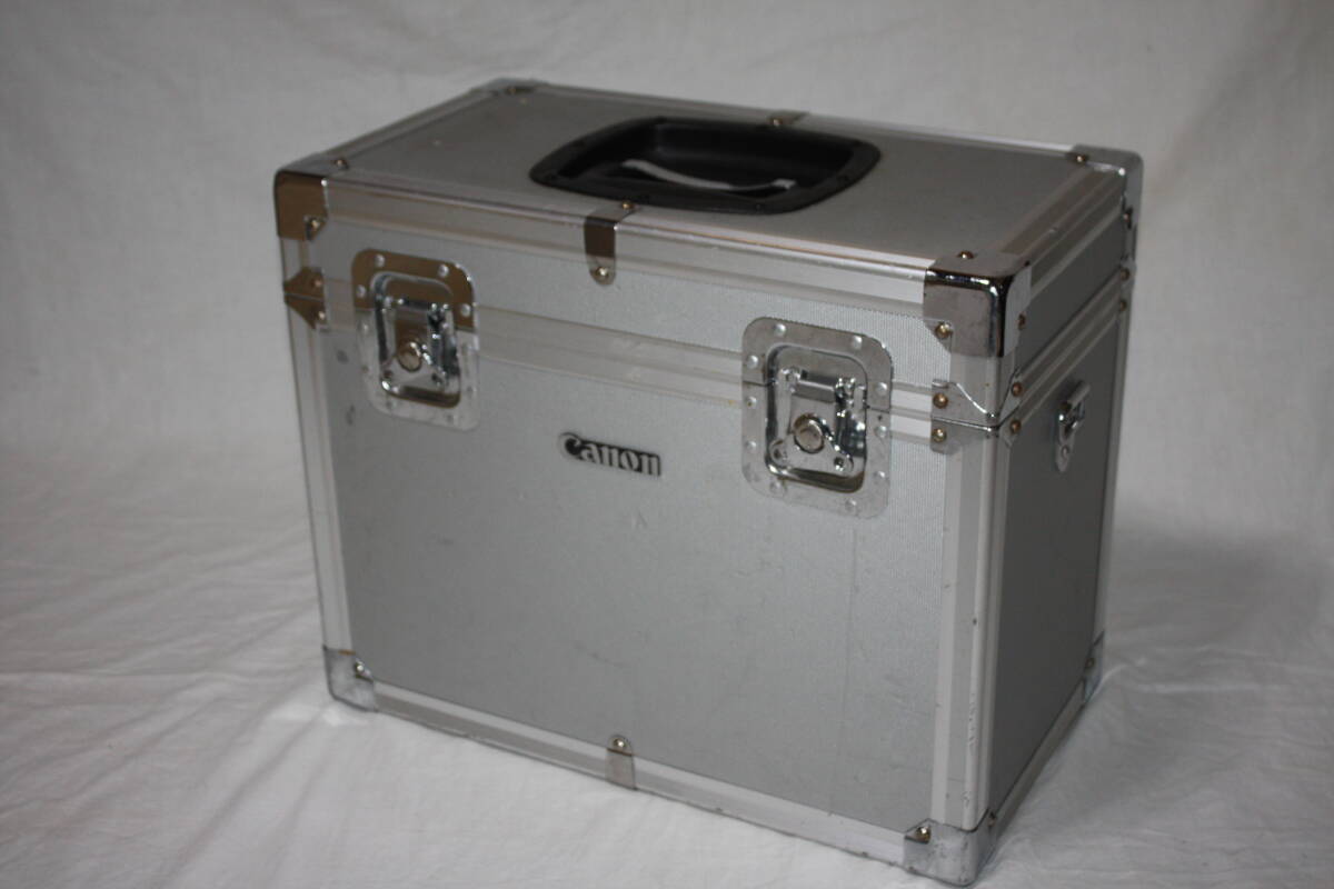 Canon　ハードケース　（検索：ビデオカメラ、一眼レフカメラ、キャリングケース）