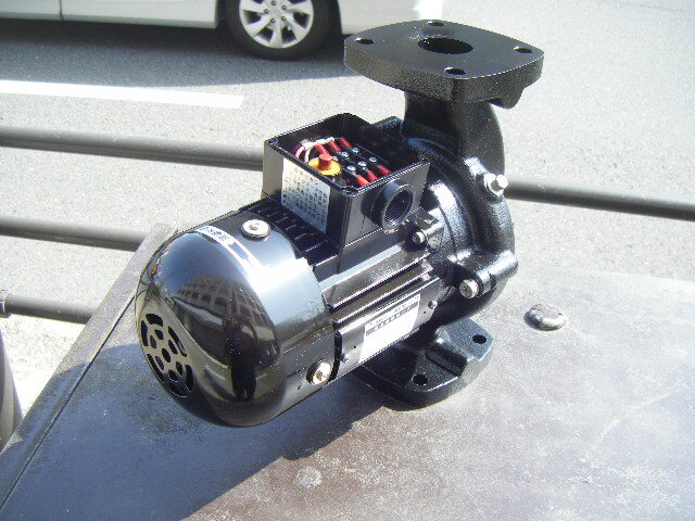 保存品？？★三相電機 鋳鉄製ラインポンプ 40PBZ-4023B 　現状品