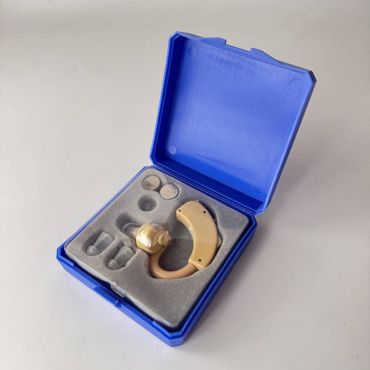 【62526Q】補聴器 集音器 サウンドマグニファイヤー ボタン電池LR-44 動作品 経年保管品 現状品 　　