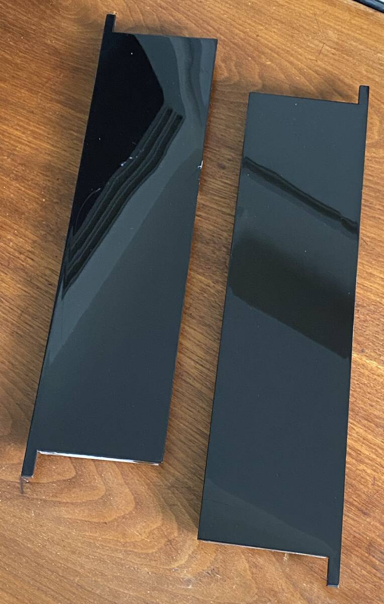 ●B&O(バング＆オルフセン)●サイドパネルカバー BeoSound 2500 3000 3200 3500 Overture 左右セット・品番3162319●中古品●
