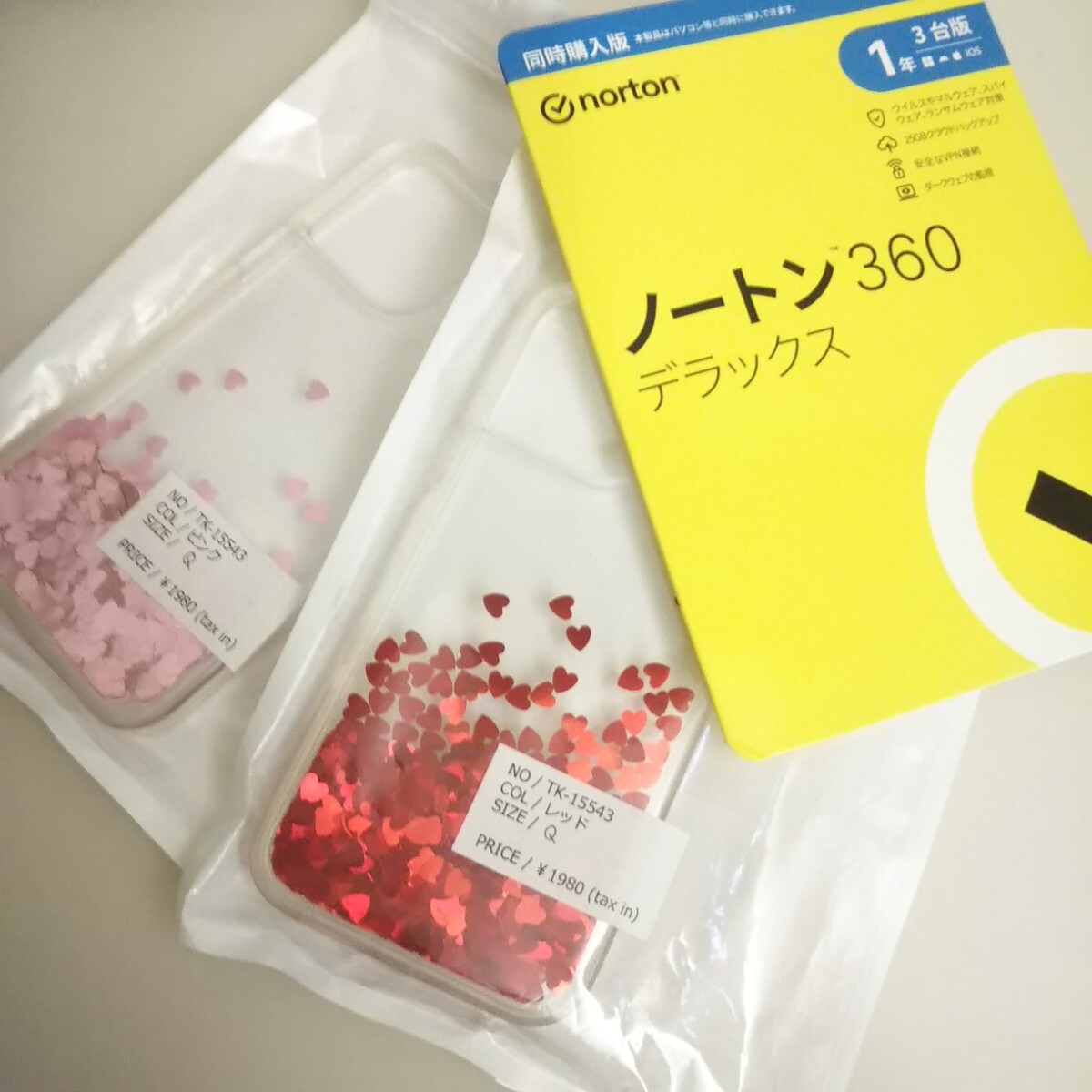 匿/ゆうパケット（mini）送込【iphone 13 pro Max カメラ正方形】 未使用　カバー2点　ノートン1年1点　（合計3点）　