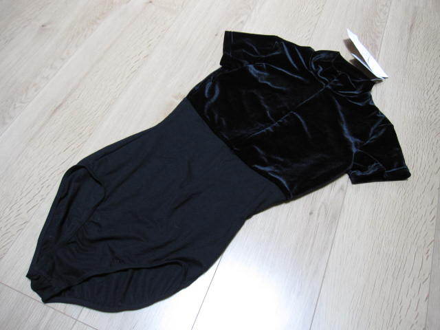 【即決価格 送料込み】Chacott(チャコット) THE BALLET(ザ バレエ) バレエ用 ベロア素材 半袖レオタード ブラック Ｍ 新品未使用タグ付き