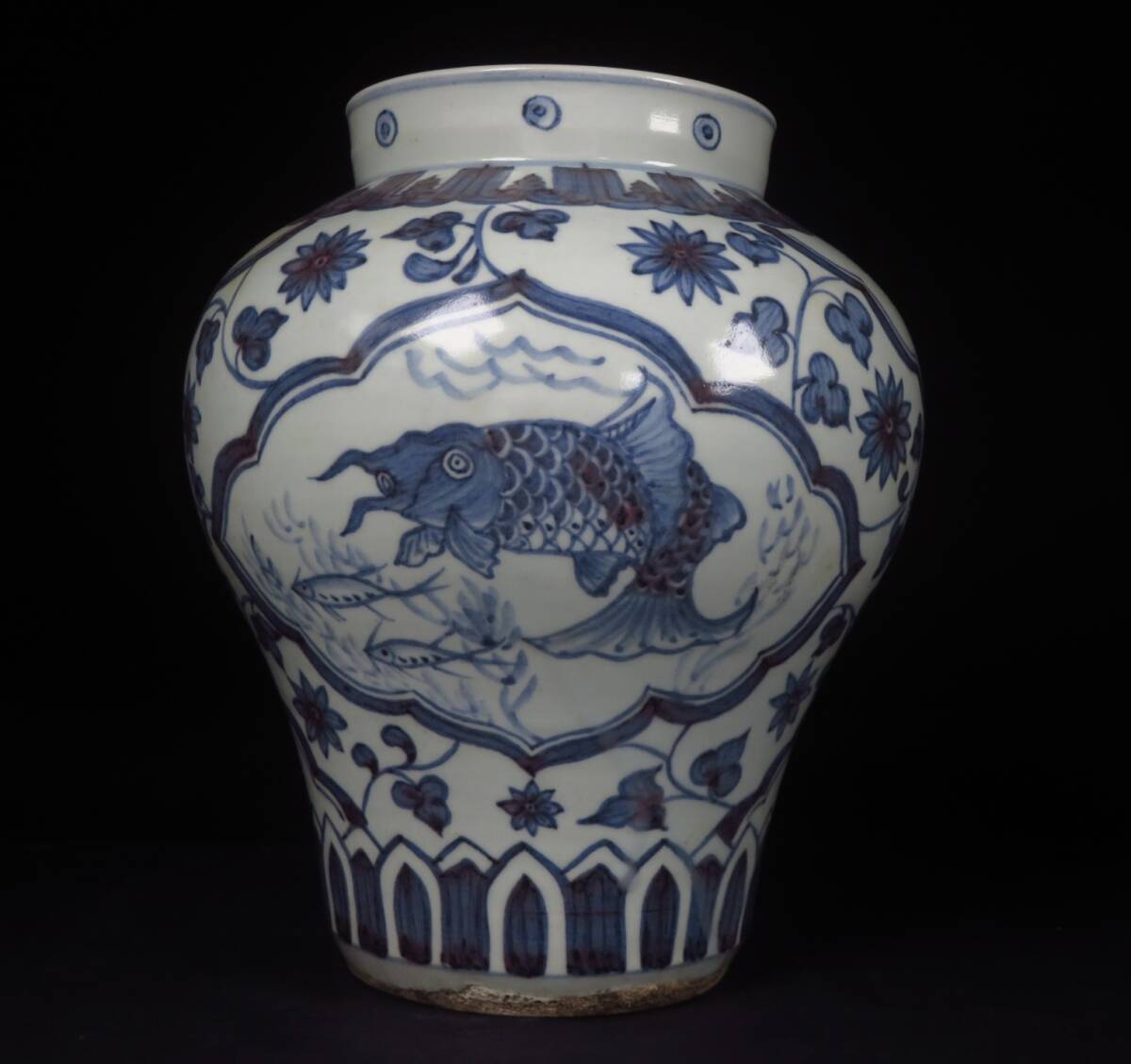 【SAKURAYA】コレクター委託品【李朝 染付魚図壷】青花 飾壺 花瓶 朝鮮古美術 朝鮮古陶磁器 骨董品 古美術品 高麗 韓国 時代物 高さ21.8cm