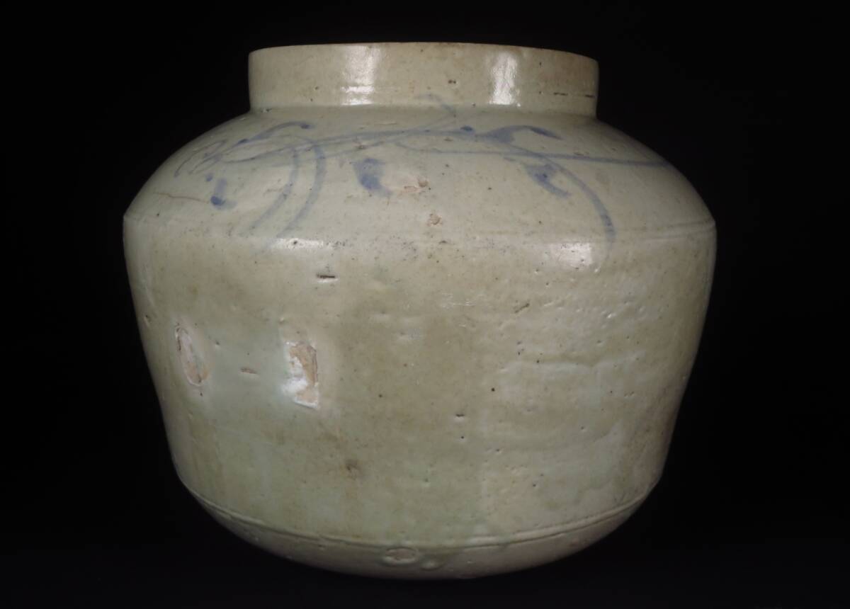 【SAKURAYA】朝鮮古美術【李朝 染付 草花文壷】時代物 青花 朝鮮古陶磁器 分院 高麗 韓国 白磁 骨董品 古美術品 中国古玩 唐物 横幅30cm