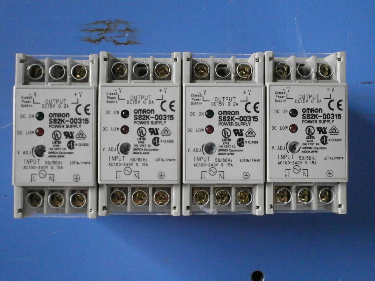 OMRON S82K-00315 POWER SUPPLY 4個セット　オムロンDC15V　0.2A