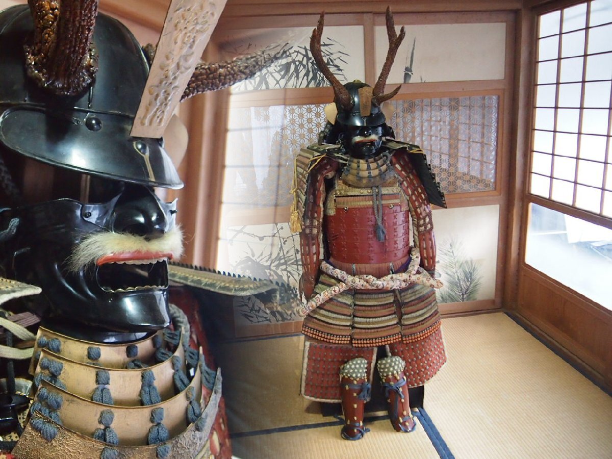 昭和レトロ 戦国名将 鹿角変わり十二間兜 赤塗二枚胴具足 実寸 5月人形 兜 甲冑 日本刀 日本伝統文化 本多忠勝 真田幸村