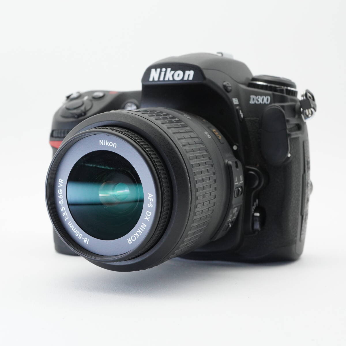 美品 Nikon ニコン D300 シャッター数3,042回 / Nikon AF-SNIKKOR 18-55mm F3.5-5.6G 一眼レフカメラ レンズキット #AA4770