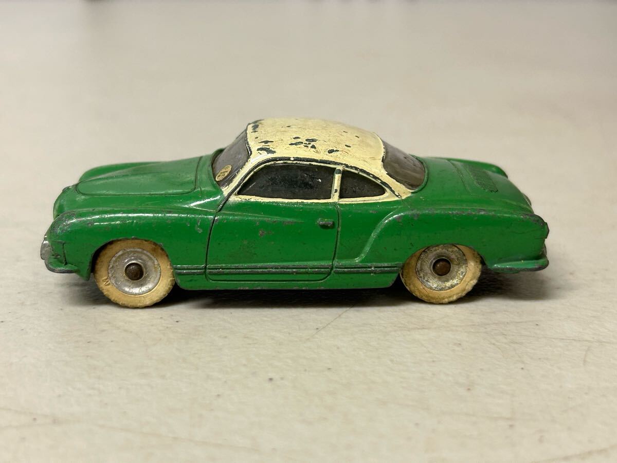 空冷　VW カルマンギア　ローライト　角テール　ミニカー　ディンキー　当時モノ　ビンテージ 1/43 ユーズドコンディション　緑と白