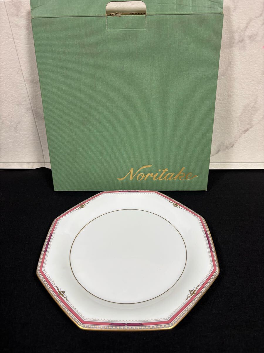 Noritake 洋食器 プレート ノリタケ ホワイト 食器 デザート皿 八角皿 ケーキ皿 金彩 箱付き