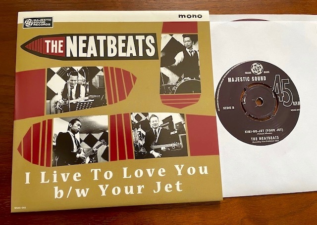 7”レコード（美盤）THE NEATBEATS★ニート・ビーツ「I LIVE TO LOVE YOU」「キミのジェット」2曲収録 ミックスカラー・ビニール盤。