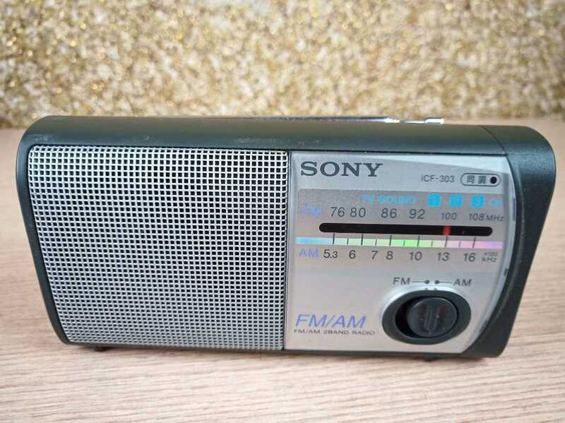 ■SONY ソニー ラジオ ICF-303 置物 ポータブル ■151