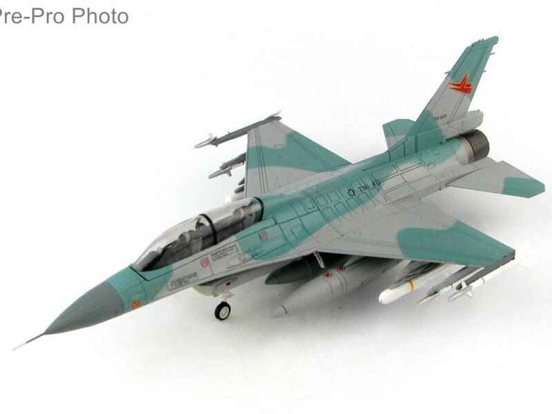 ■即決ホビーマスター 1/72【F-16B（ブロック15） ファイティングファルコン インドネシア空軍 TS-1601 2001年