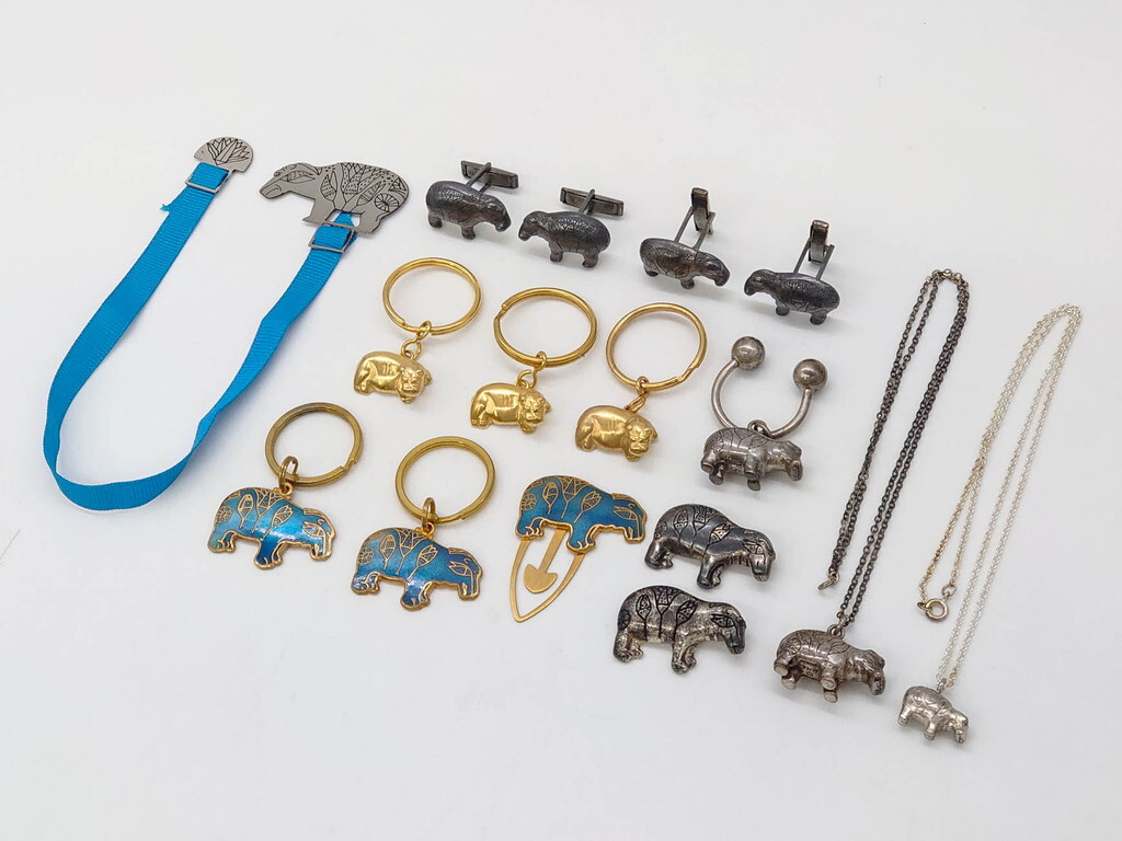 R-081479 メトロポリタン美術館 MMA 青いカバ ウィリアム STERLING キーホルダー カフス ネックレス アクセサリーなど16点セット