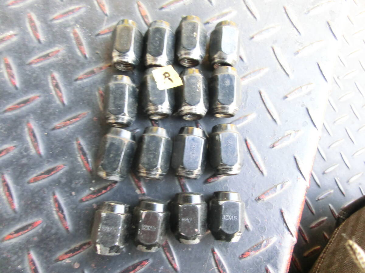 ホイルナット R 16個 1台分 M12ｘ1.5 中古品