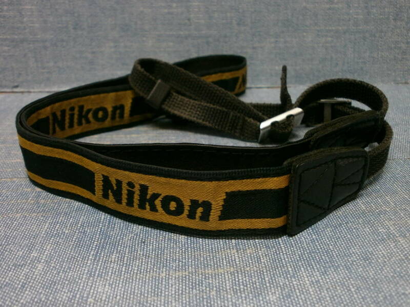 中古良品 Nikon ニコン オールドロゴストラップ 点検済み