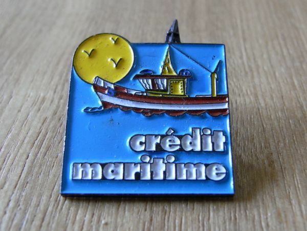 古いピンバッジ：credit maritime 船 海 風景 ピンズ #Q