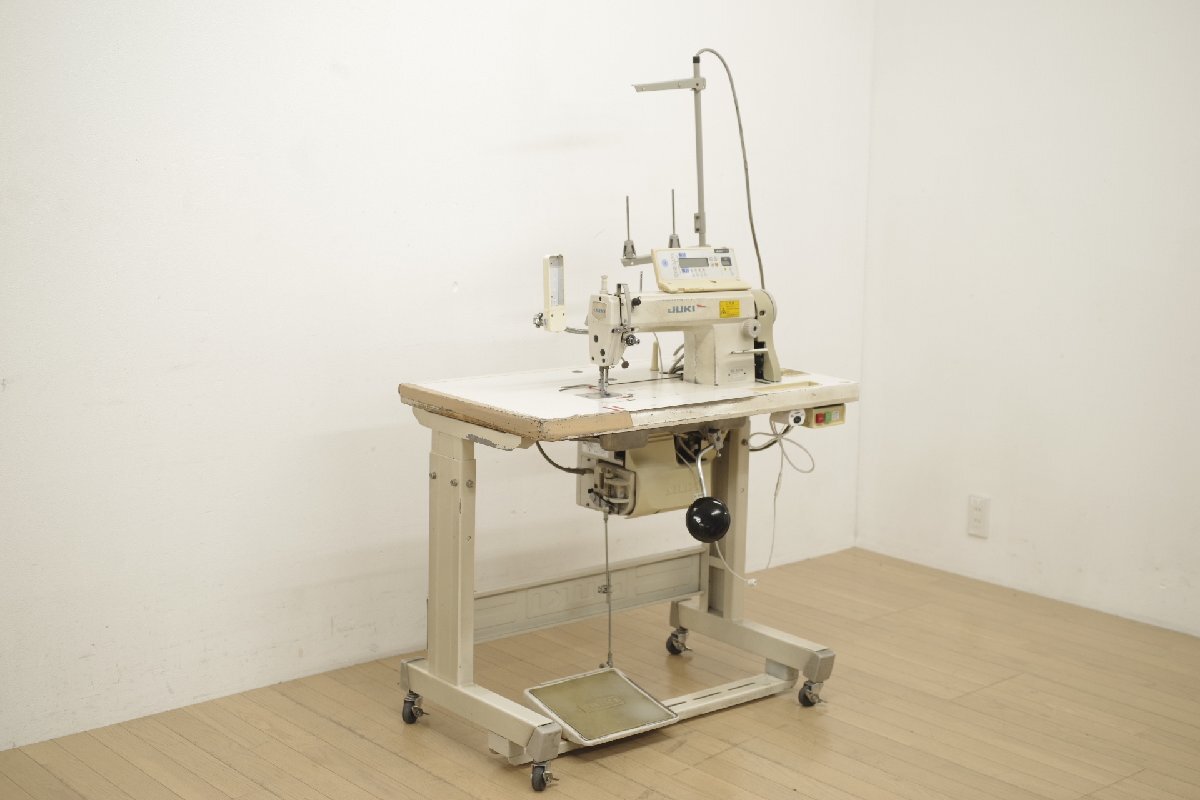 JUKI ジューキ DDL-5571N 1本針本縫いミシン 3相200V 業務用 工業用 縫製工場 手芸 ハンドクラフト 営業所止め (H)