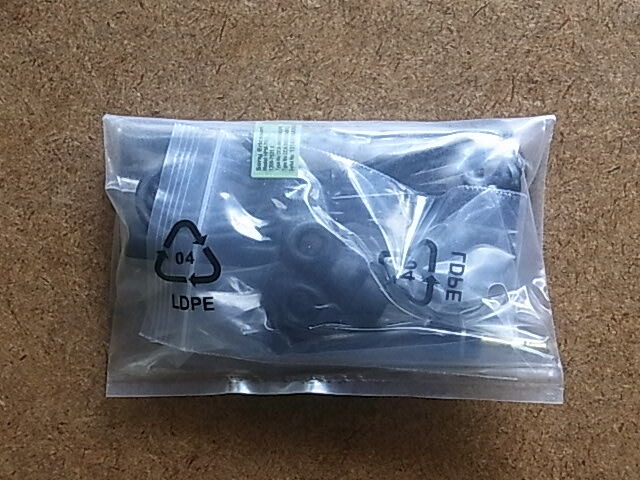 SONY ソニー　Sony Ericsson マイク付ステレオイヤホンHPM-75/J　送料230円　未使用品