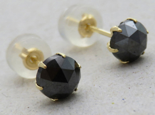 大粒！安心の鑑別付◎K18 ブラックダイヤモンド計2.0ctピアス K18YG スタッドピアス 18金 ブラックダイヤピアス メンズピアス BlackDiamond