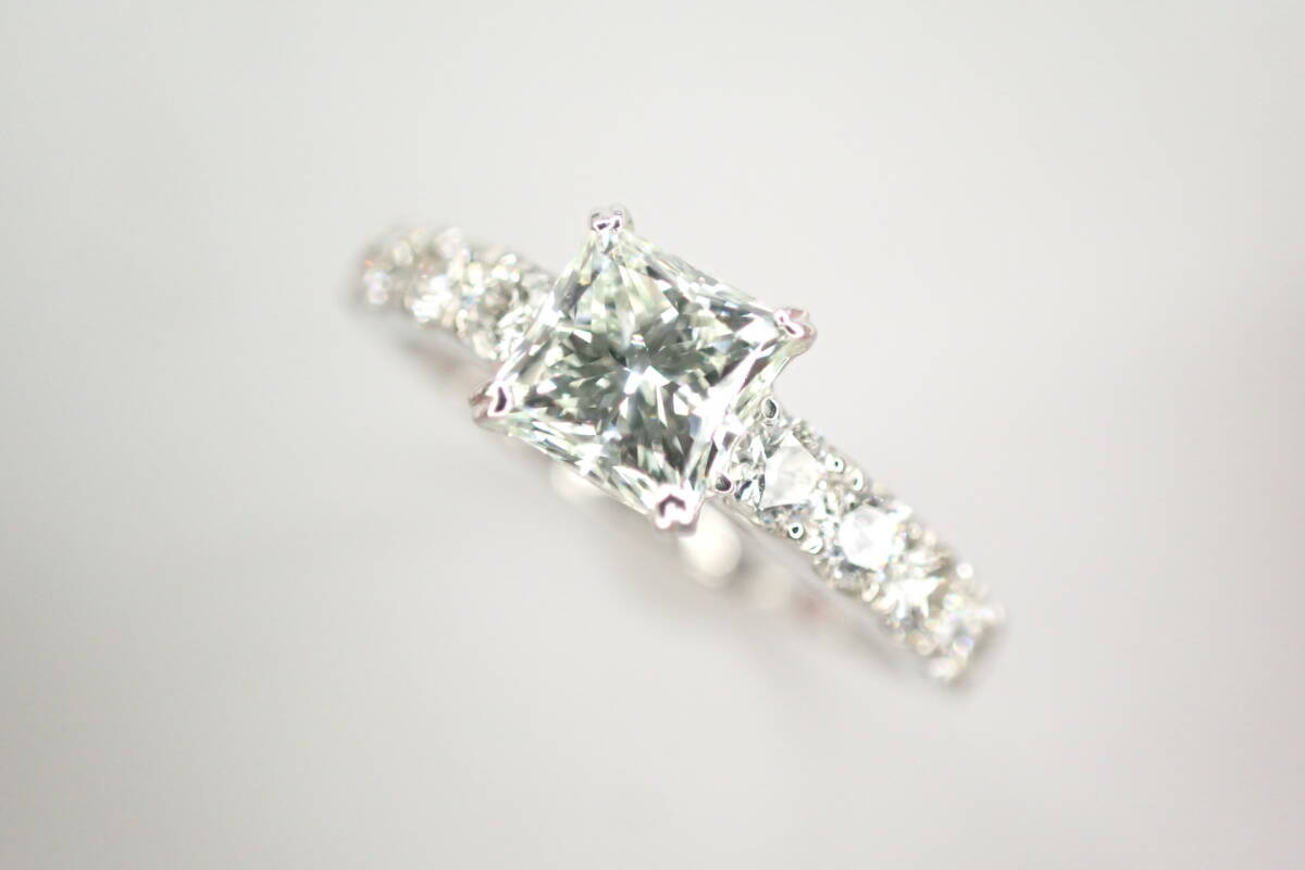 24/美品 Pt950 グリーンダイヤ0.943(FLG-SI2) リング 指輪