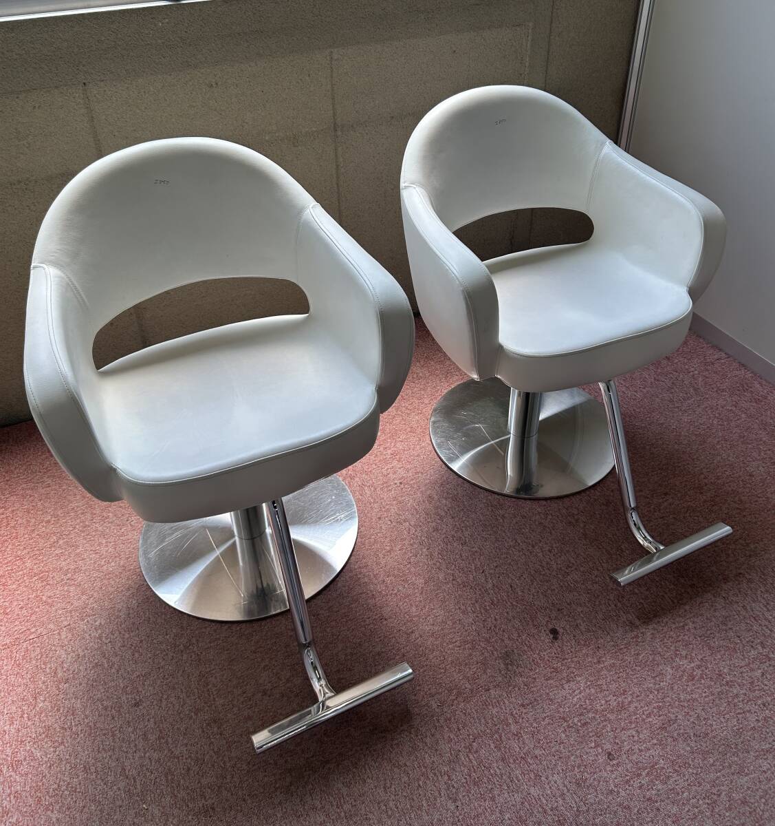 滝川◇スタイリングチェア RC-006 2台セット ホワイト ハイドロリック ◇ 美容室 スタイリング ヘアサロン カット ◇3-②I0000989