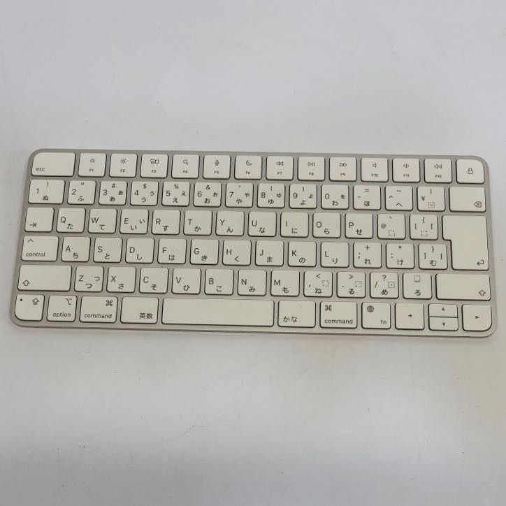 ●動作品 アップル A2450 マジックキーボード Apple Magic Keyboard 日本語(JIS) ワイヤレス タイピング PC周辺機器 S4287
