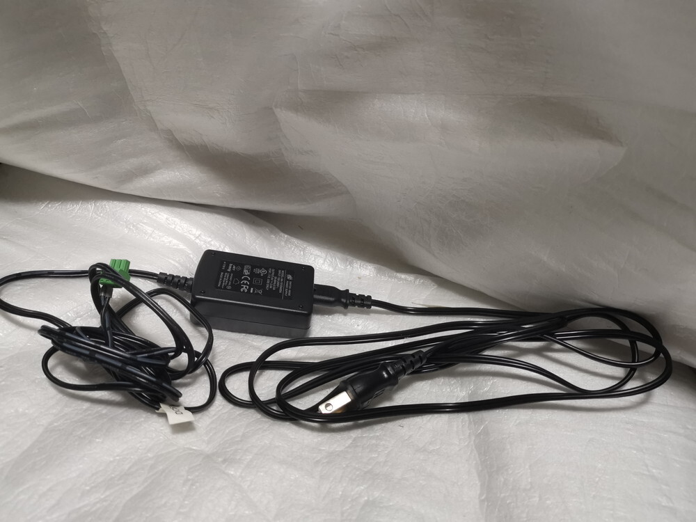 ★動作保証美品★ CONTEC POA200-20-2 ACアダプタ 出力5VDC/2A USB装置用 複数有