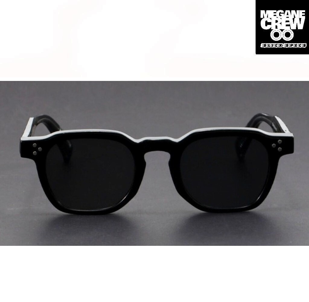 Classic Signature ブラック×ブラックレンズ サングラス 02