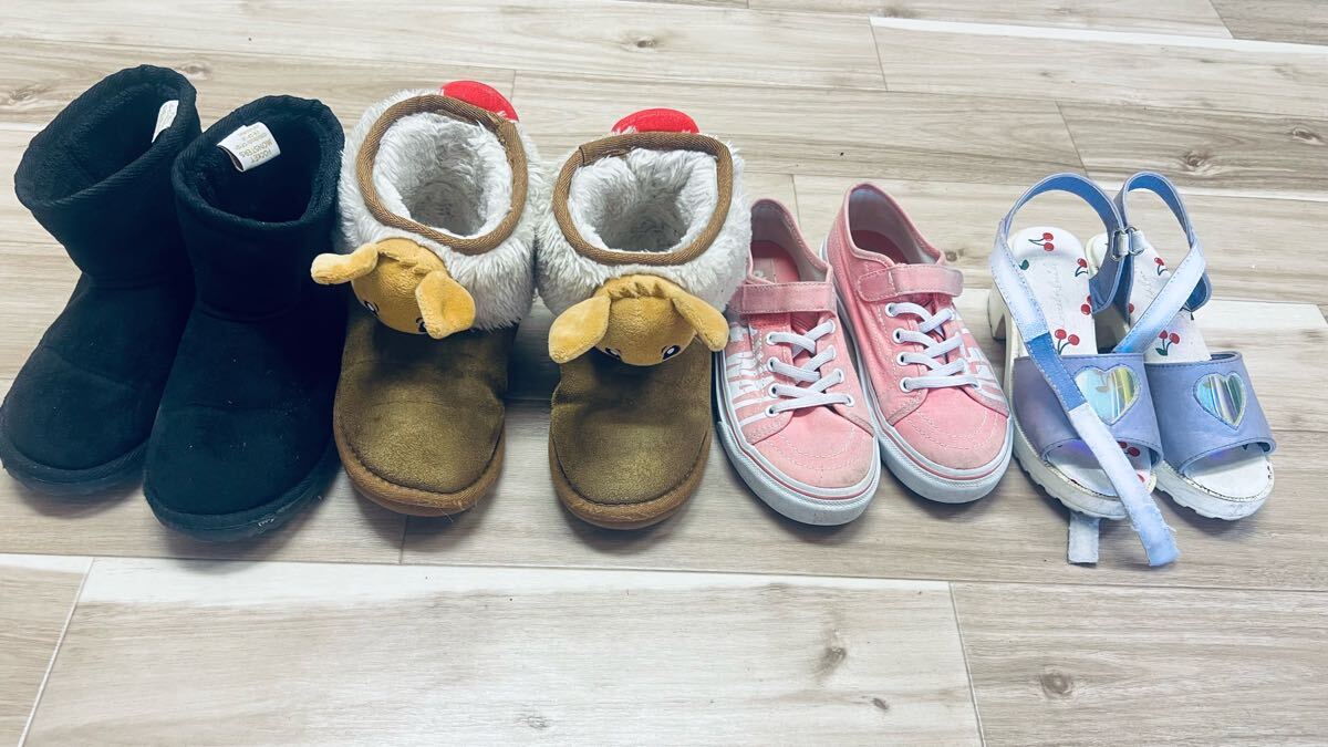 ポケモンブーツは20cmのVansスニーカー