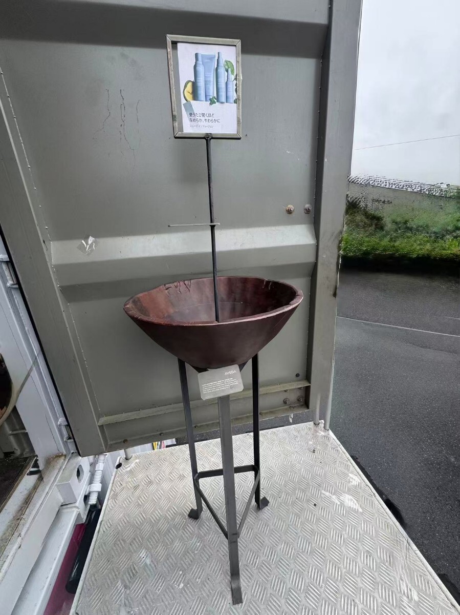 木製丸形飾り　イタリア装飾　美容室にシャンプー陳列として使いました。送料3500円 東京池袋