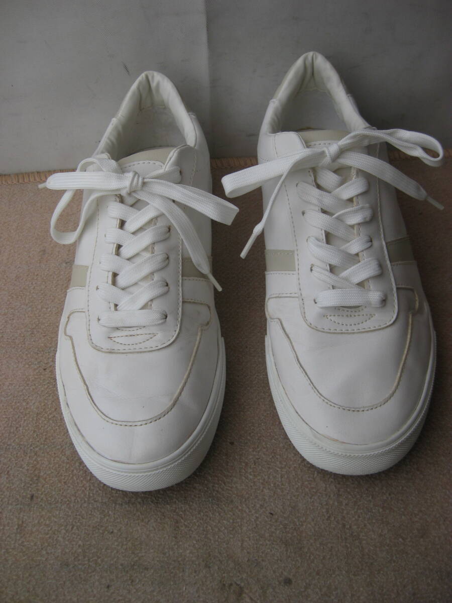 ★ZARA 　メンズスニーカー 　 2204/820/001　　白　　４２　　美品