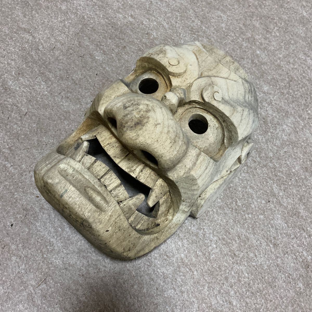 旧家整理品　木彫　面　歌舞伎　能面　狂言　能　日本美術　古い面　天狗面　骨董品　古美術品　縦24cm 横18cm【63】