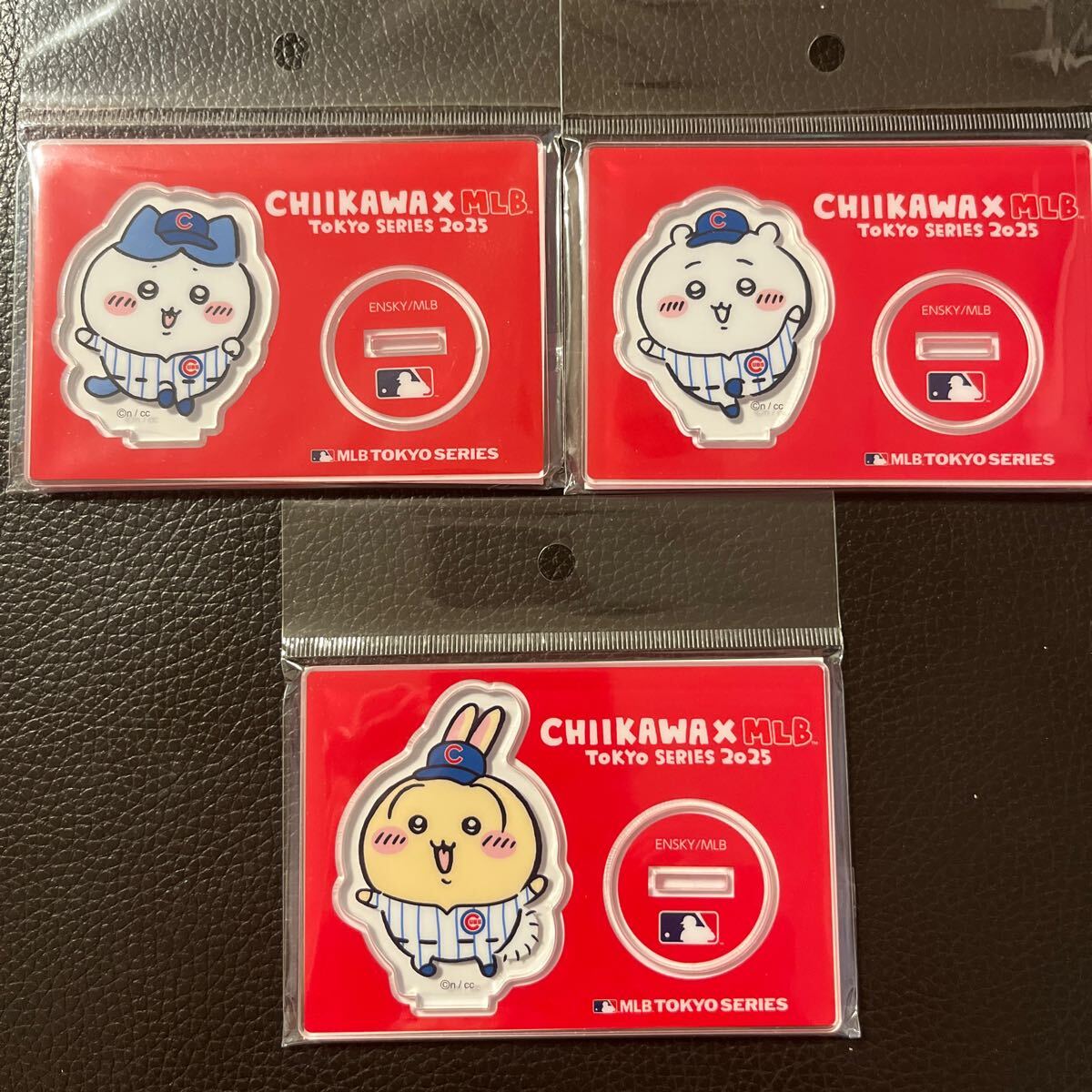 ちいかわ　ハチワレ　うさぎ(カブス) アクリルスタンド ちいかわ ×MLB TOKYO SERIES 2025新品未開封