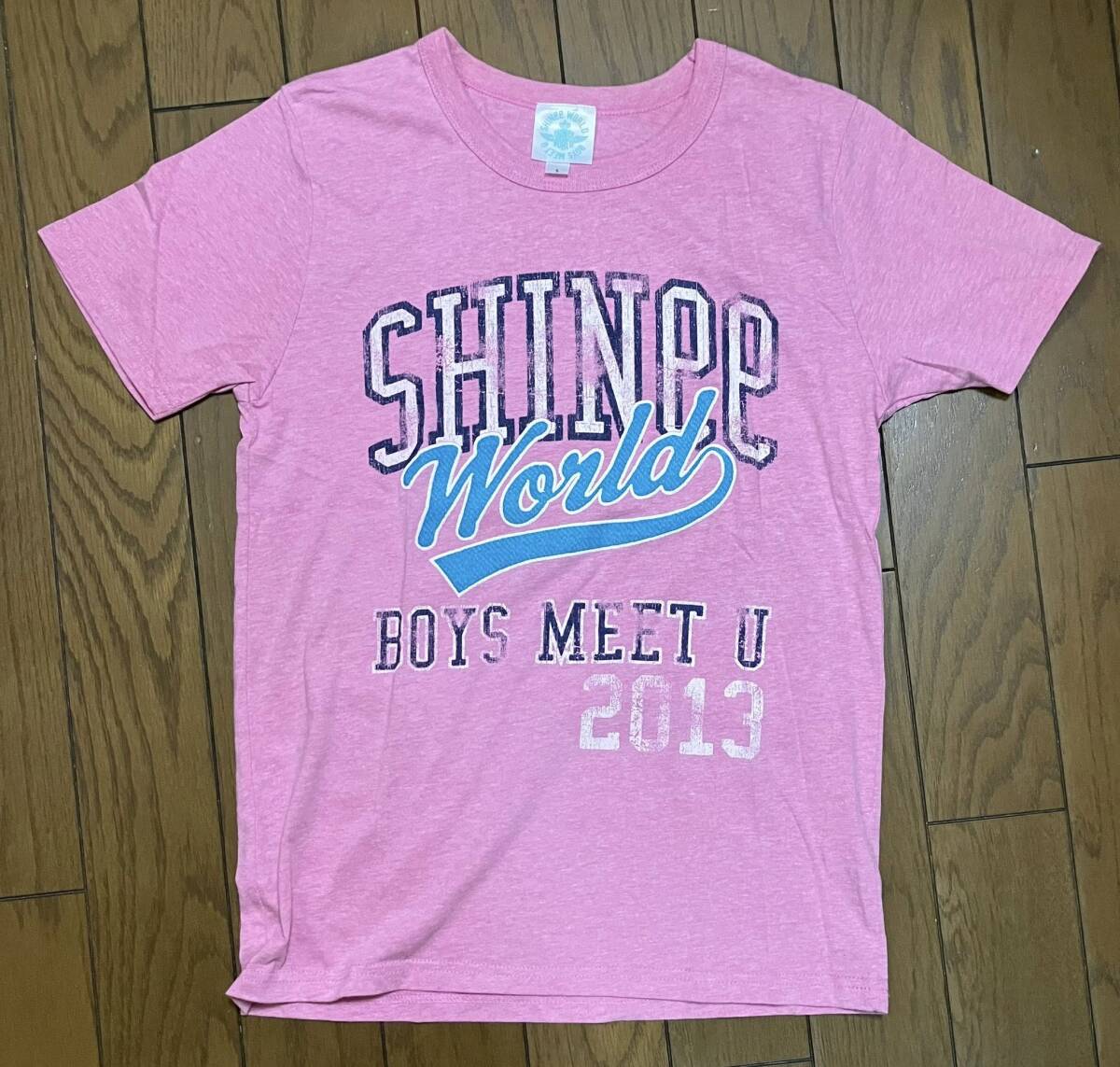 新品未使用　SHINEE / WORLD BOYS MEET U 2013 Tシャツ（レディースSサイズ）