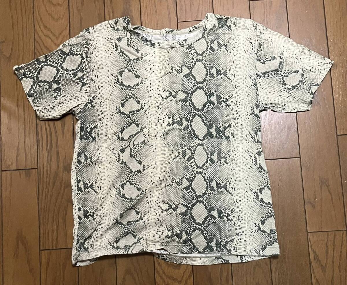 パイソン柄　Tシャツ　（メンズLサイズ）