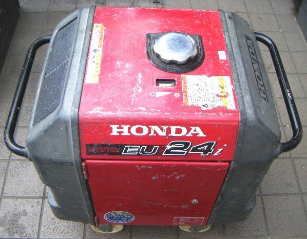★★★直接のお引取限定 HONDA ホンダ インバーターエンジン発電機 EU24i 防音型インバーター発電機 100v(C匿名★★★