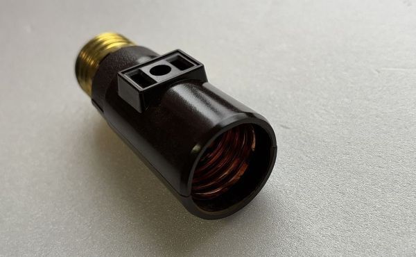 【新品未使用】当時物！東芝 １灯１差ソケット DH4102 E26口金ソケット＋コンセント６A 125V 東京芝浦電気株式会社　昭和レトロ