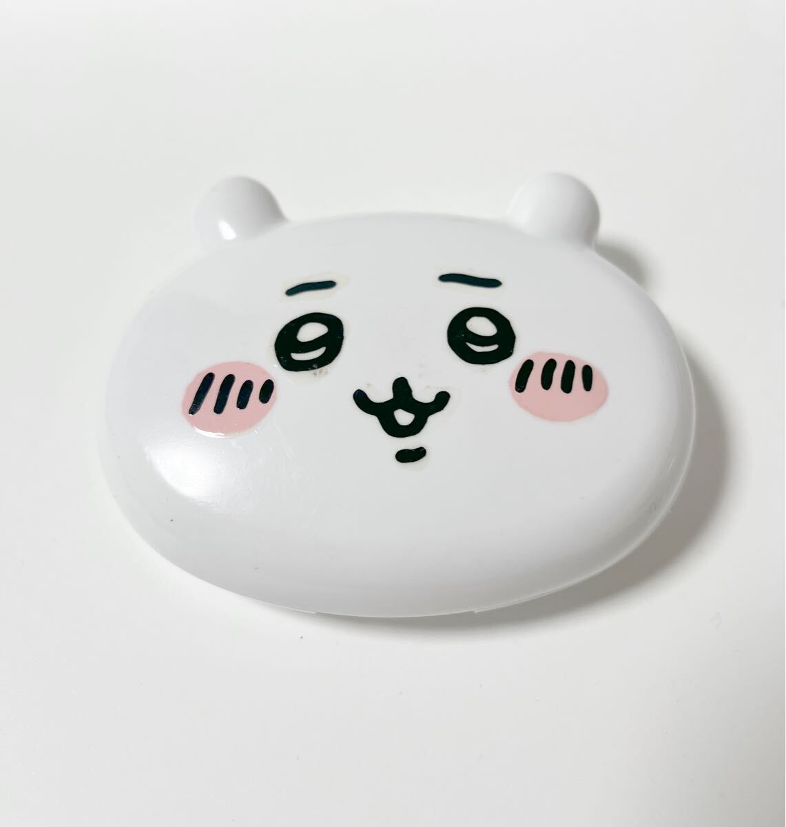 ちいかわ ミラー付きアイシャドウパレット 01：ピンク アイシャドウ アイカラー 定価1650円