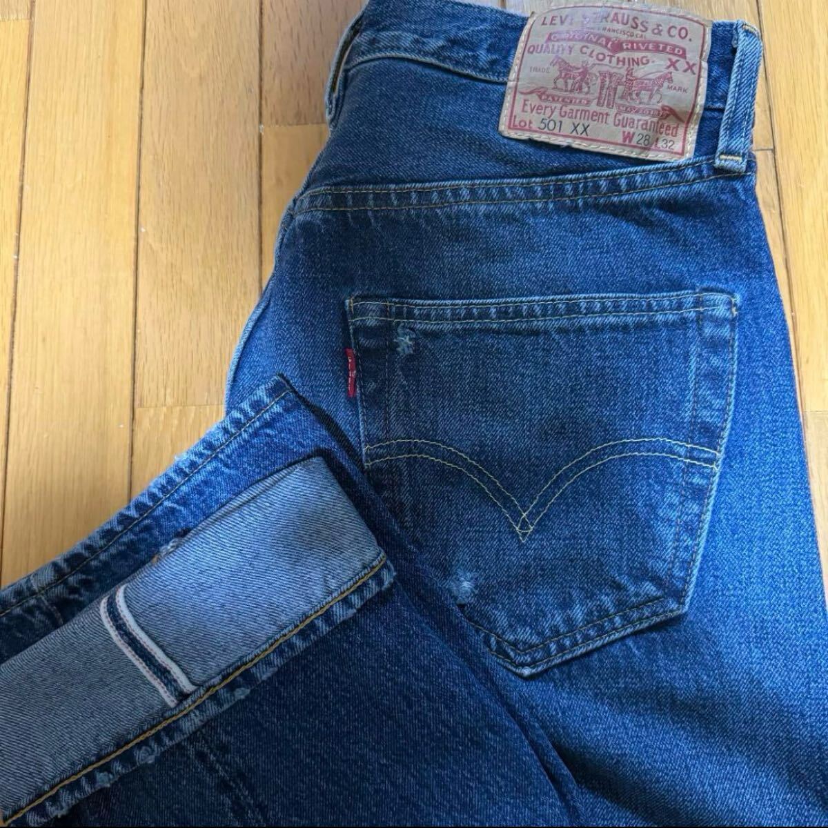 ●LEVI’S LVC 501XX 1955モデル赤耳 ビッグE チェーンステッチ ボタンフライブルガリア製 28×32【管:MM1】