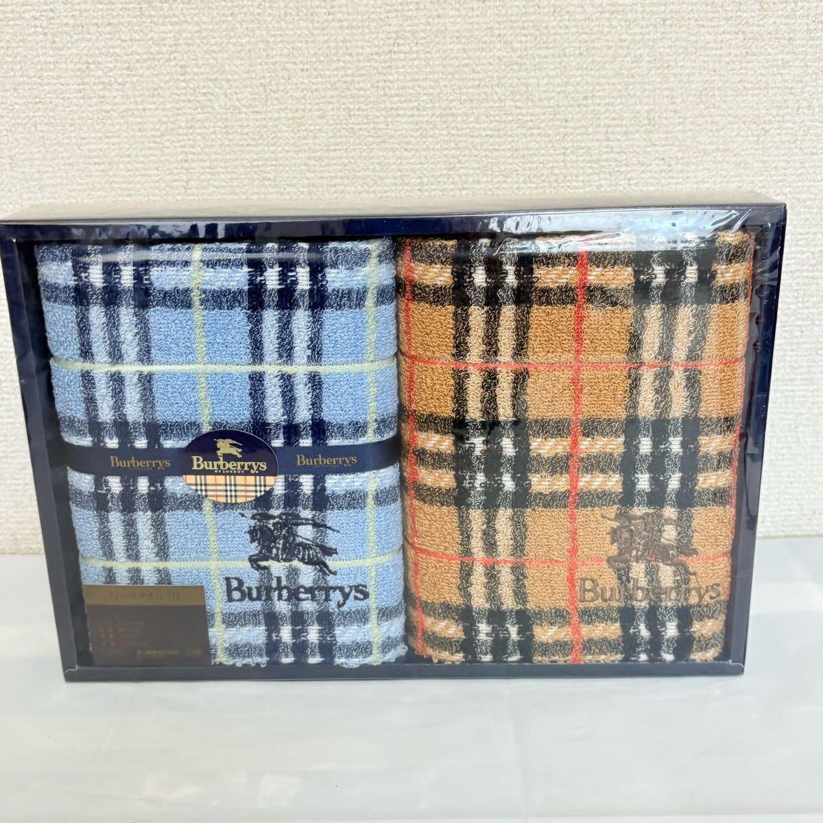 美品未使用　Burberrys BURBERRY バーバリー　フェイスタオル２枚 ノバチェック　ブルー　ベージュ　 西川産業　
