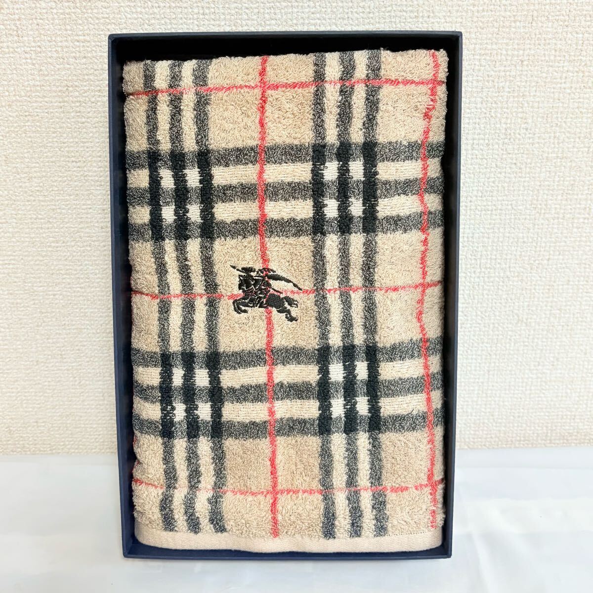 美品未使用　 BURBERRY バーバリー　ノバチェック　 バスタオル　ベージュ　 西川産業　