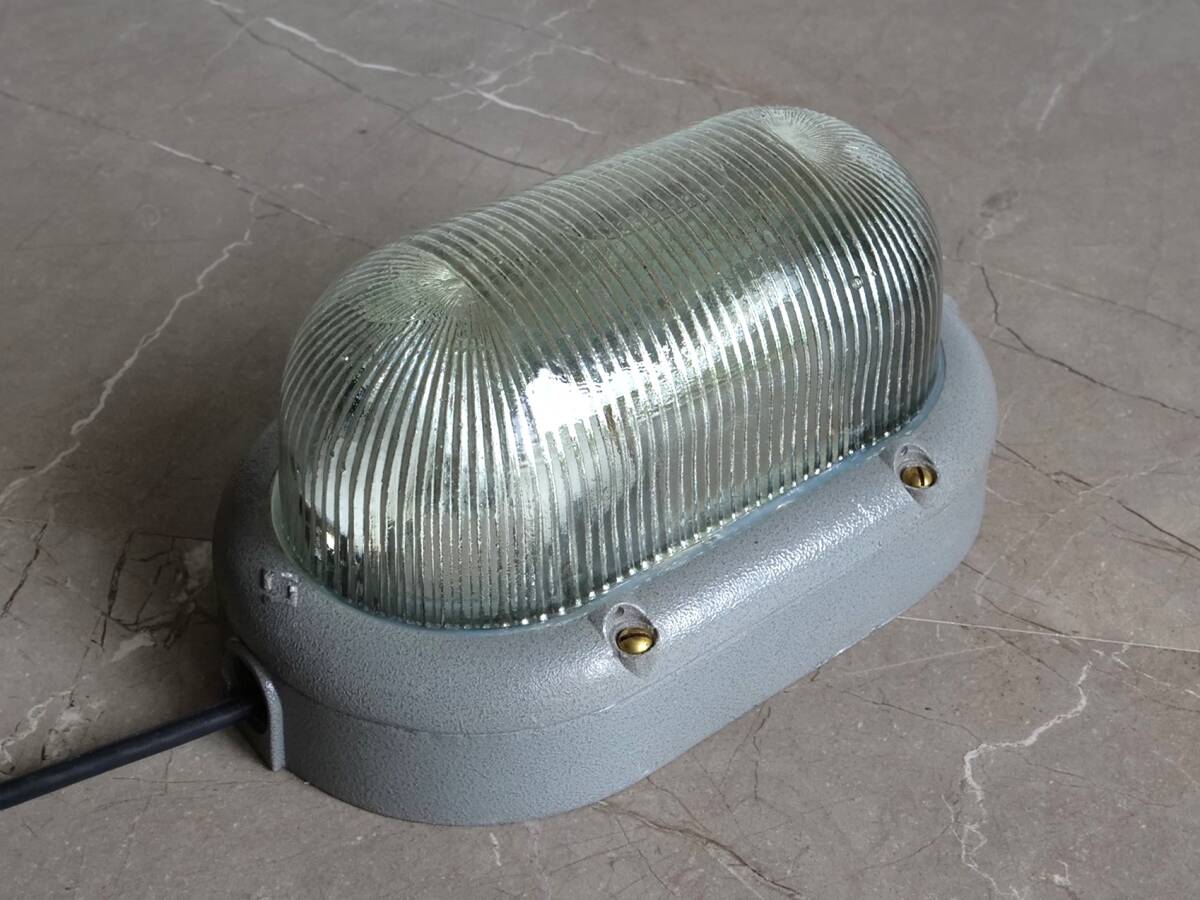  古い時代 イングランド カプセルランプ インダストリアル 工業系ランプ -217-1