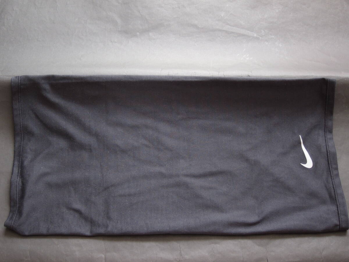 NIKE ネックウォーマー 黒 薄手 美品 送料無料