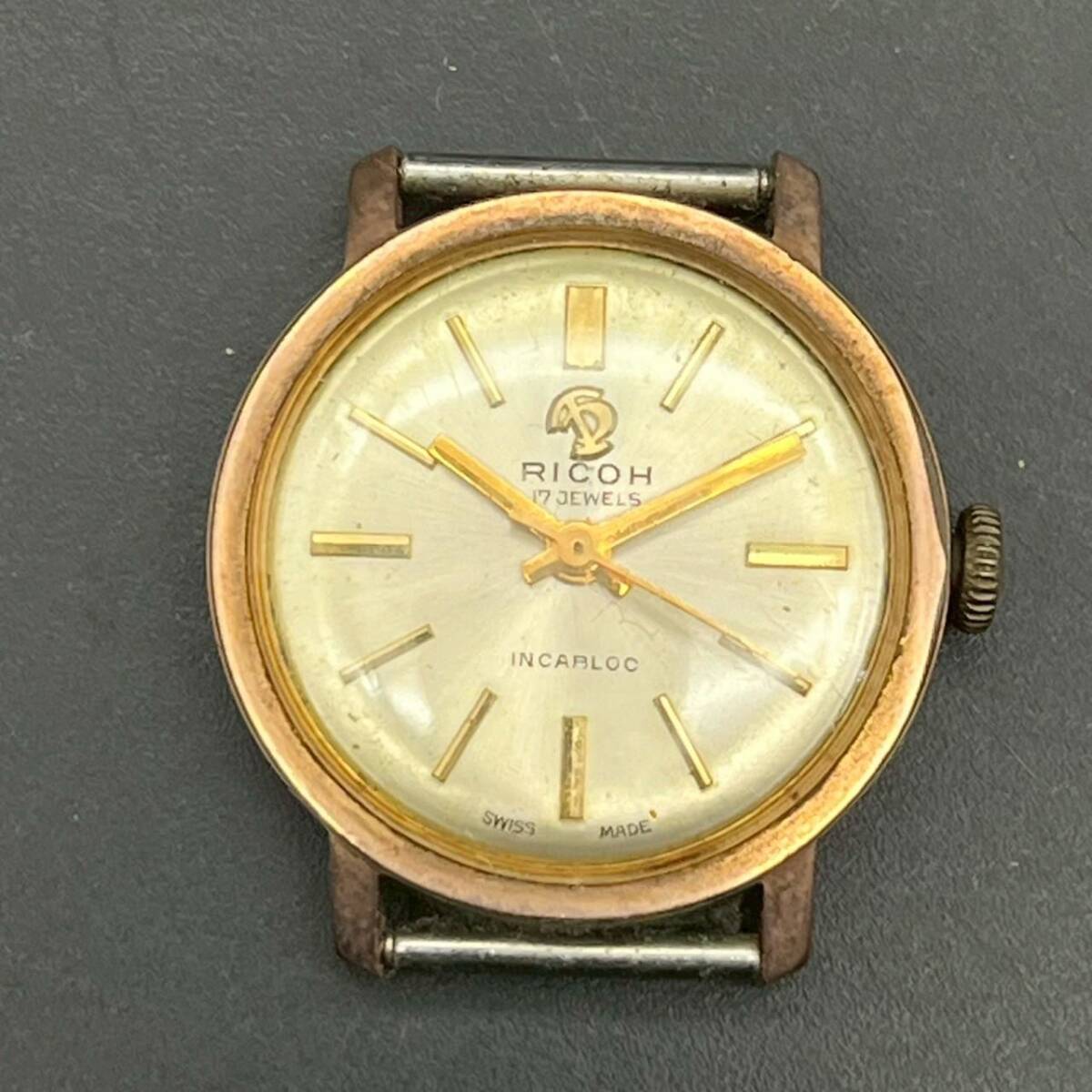 SW0424-37-3 現状品 RICOH 17JEWELS リコー アナログ腕時計 手巻き式 スイス製 ゴールド ベルトなし かん1.3cm ケース2.5cm 60サイズ