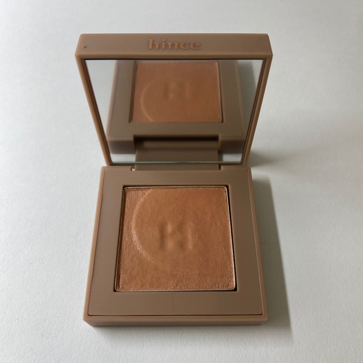 ヒンス　hince ニューデップス　アイシャドウ　SH005 イニシャル　アイカラー