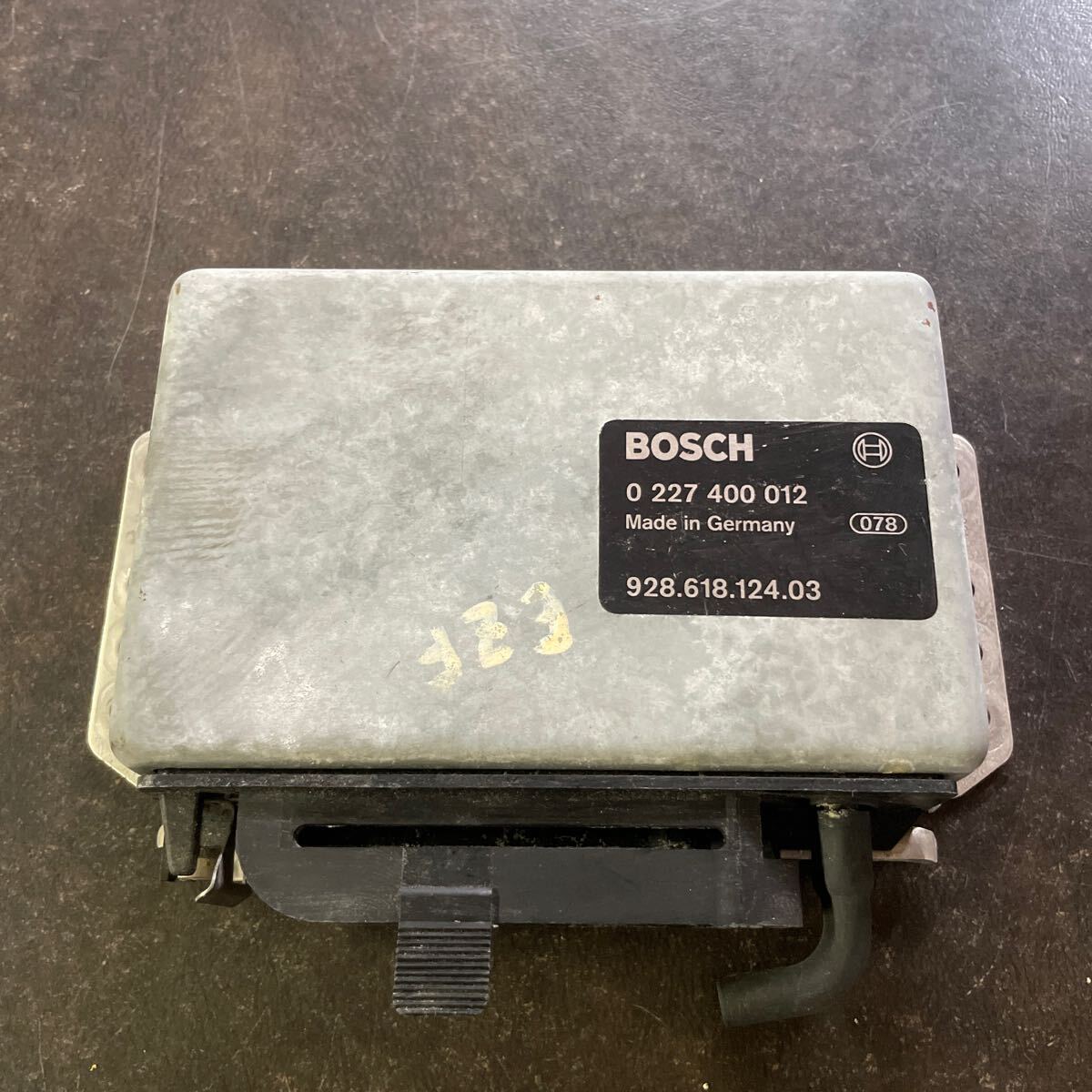 ポルシェ　Porsche 928 ECU/ EZF 928 618 124 03