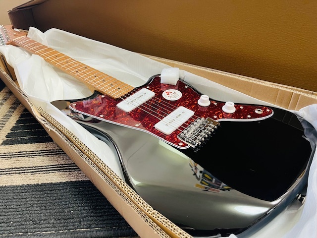 新品アウトレット即決品！！★BJM-1-RSM/M★PUにP-90タイプ2基搭載！！★ROASTED MAPLE シリーズ！！★ソフトケース付限定1本入荷！！