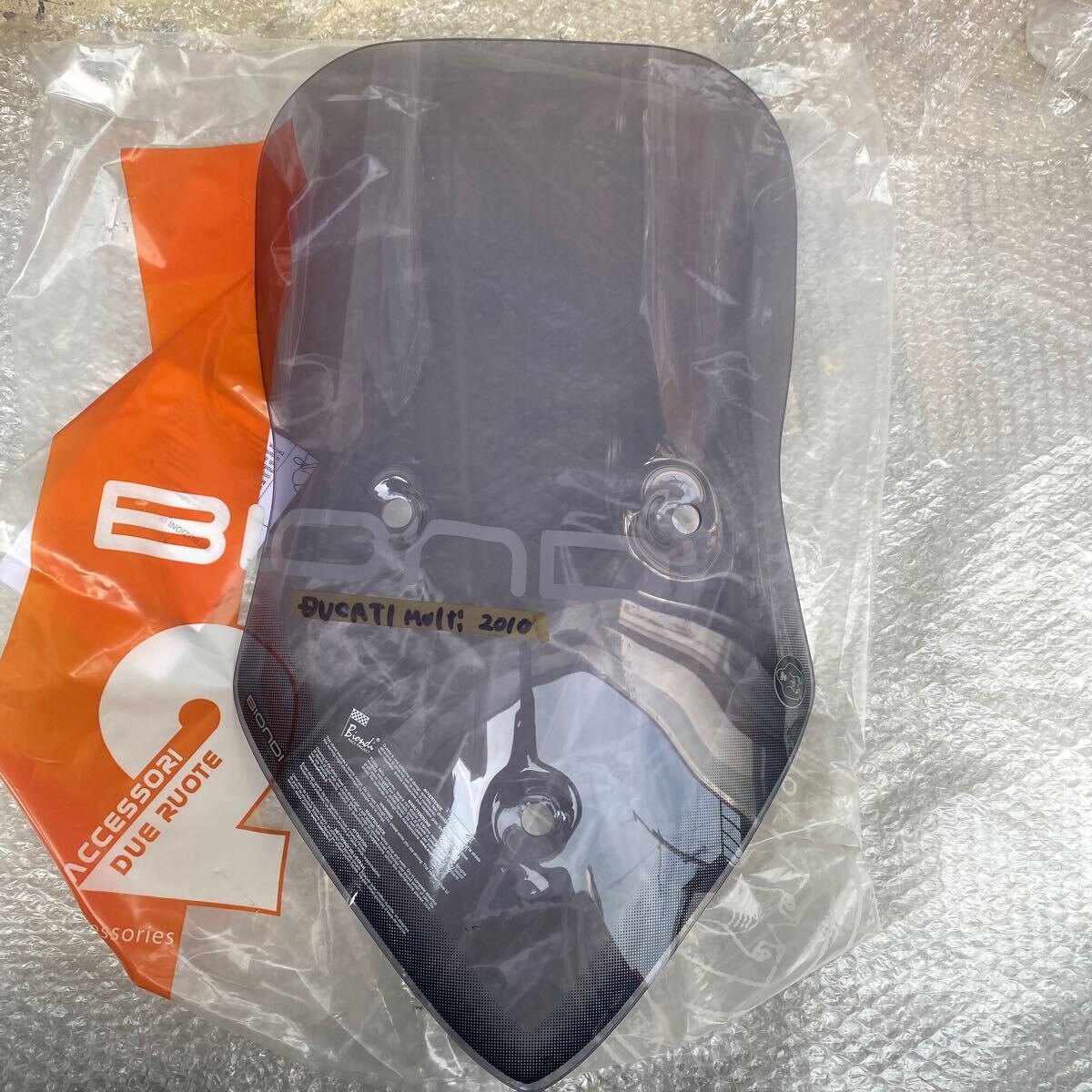 新品　在庫品　BIONDI DVCATI MULTI 2010 ドカティ　ドゥカティ　スクリーン　スモーク　