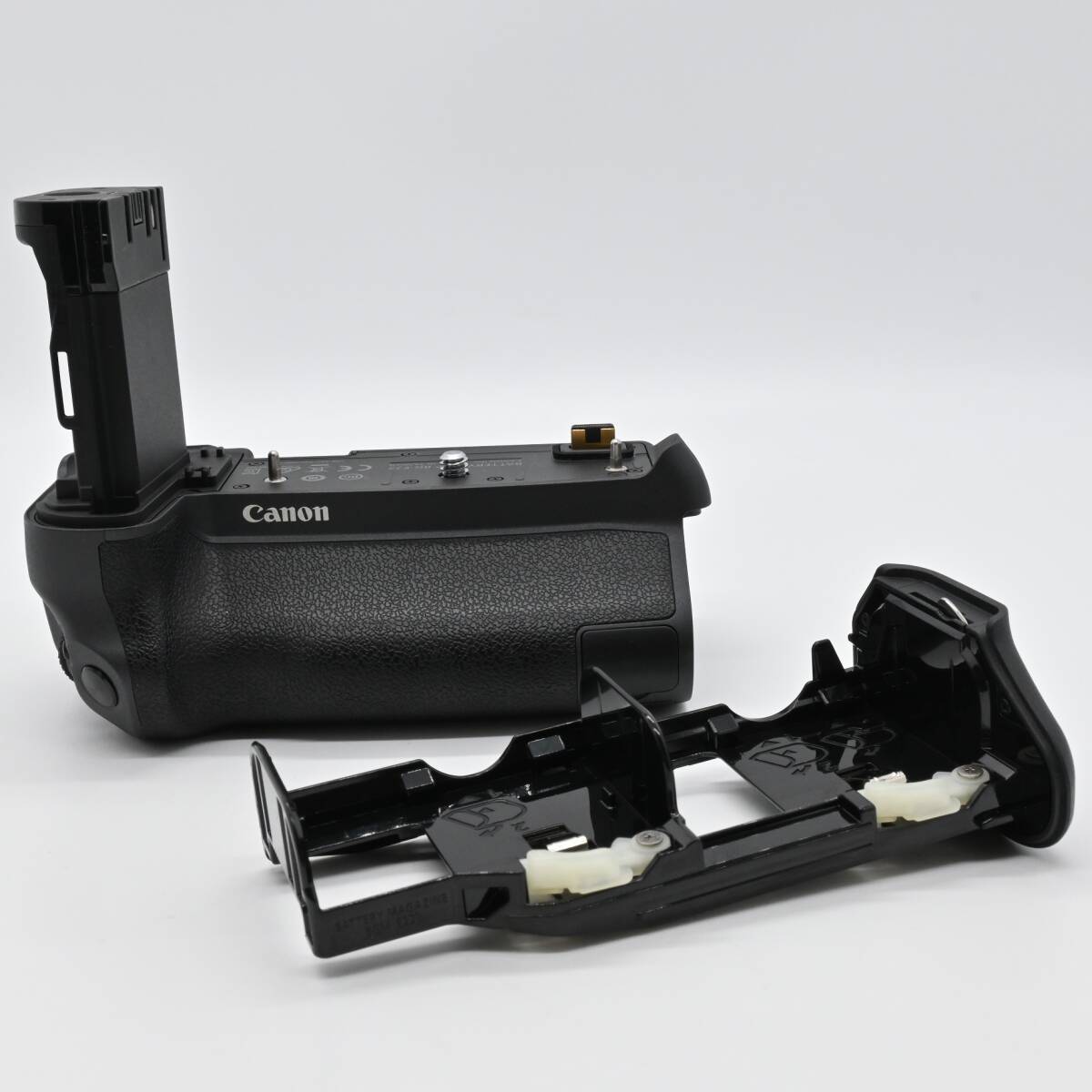 ★美品★Canon BG-E22　EOS-R用 バッテリーグリップ