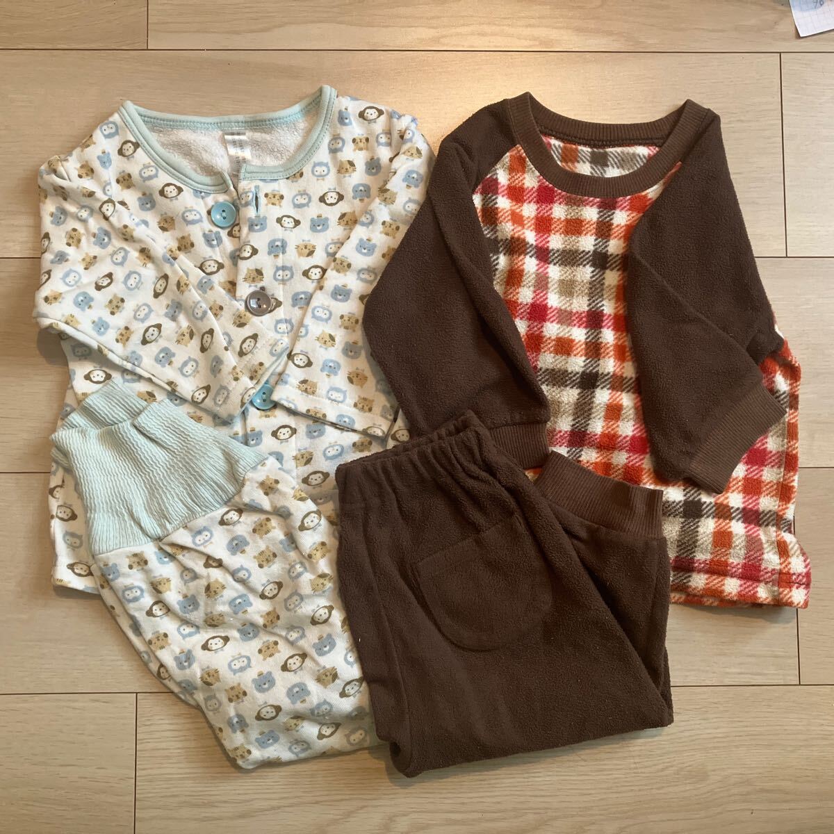 80センチ　ベビー　冬　パジャマ　2ペアセット